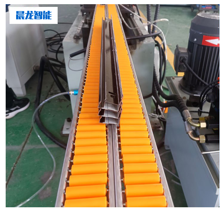 光伏鋼邊框自動(dòng)生產(chǎn)線